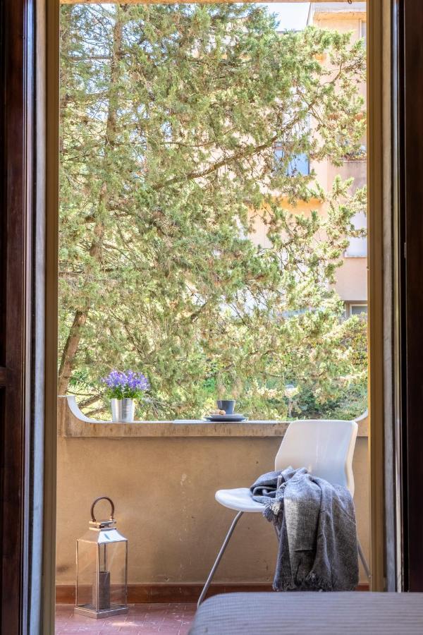 Cozy Roman Apartment With Parking Флоренція Екстер'єр фото