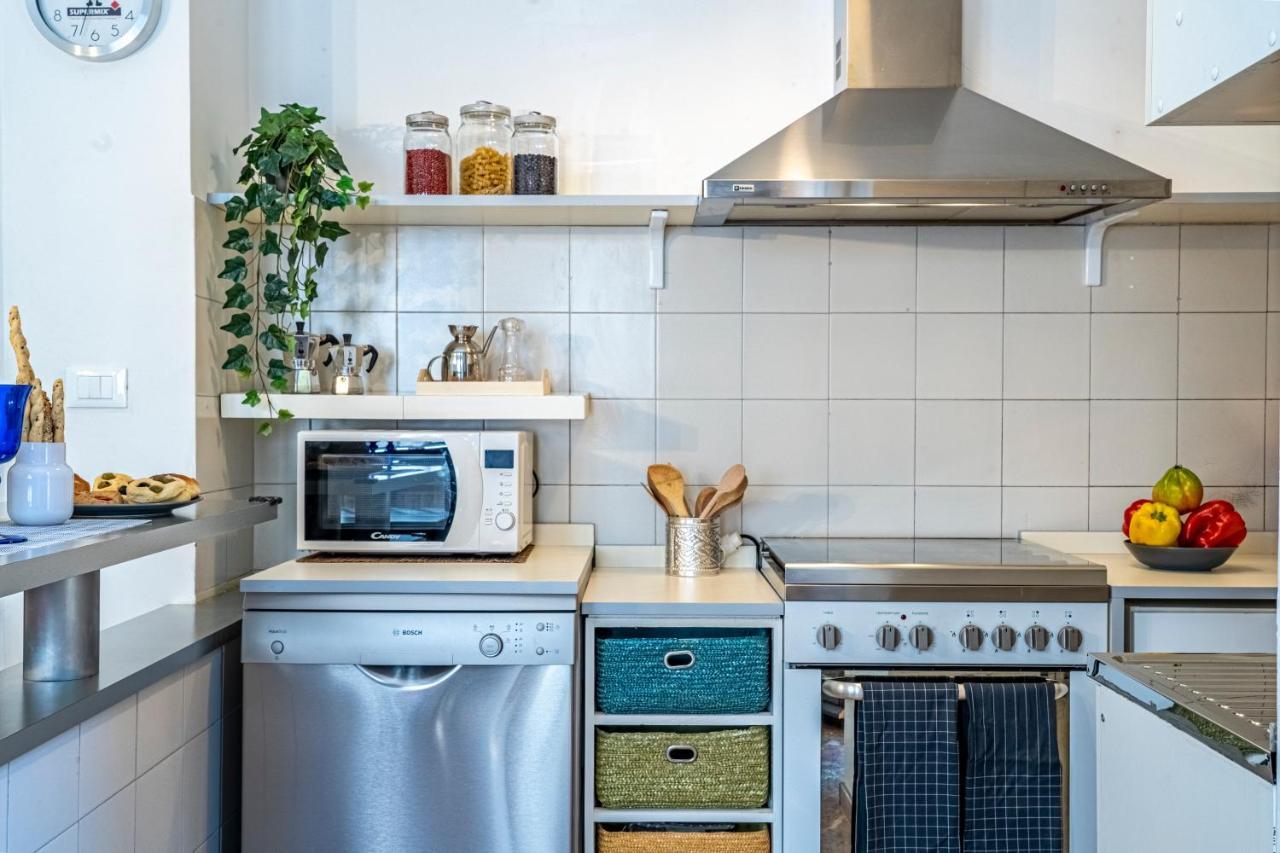 Cozy Roman Apartment With Parking Флоренція Екстер'єр фото